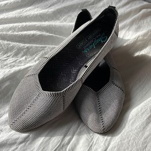 Sketchers memory foam flats
